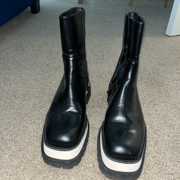 Paloma Barcelo Shoes - Size 39 Paloma Barcelo boots